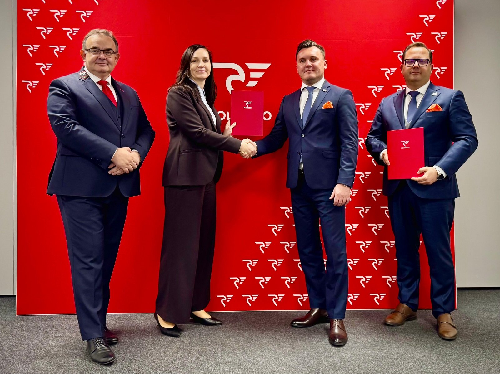 POLREGIO powiększa flotę – umowa na dostawę jednostek spalinowych podpisana