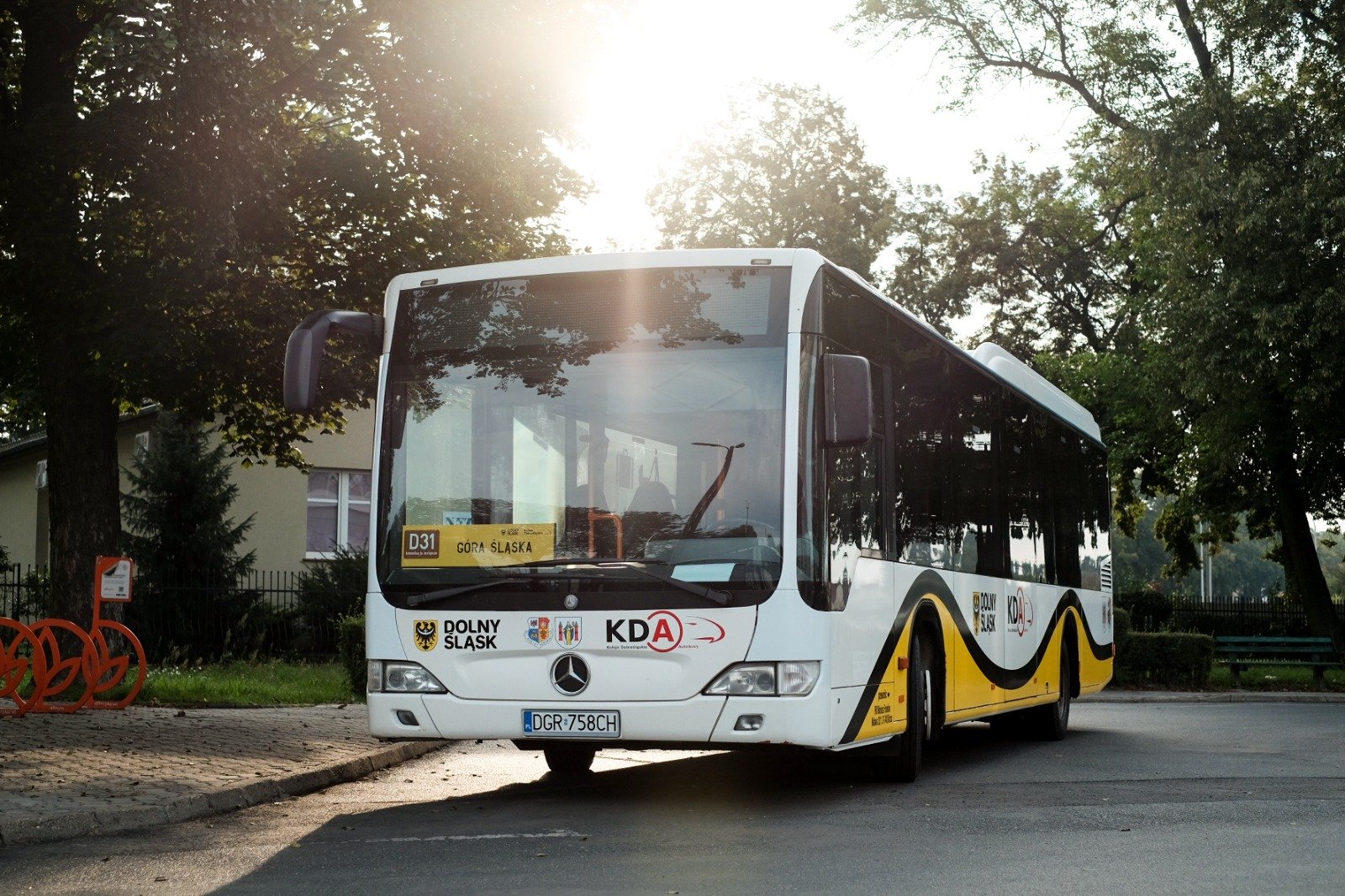 Autobusem z Trzebnicy: województwo remontuje pierwszą samorządową linię kolejową