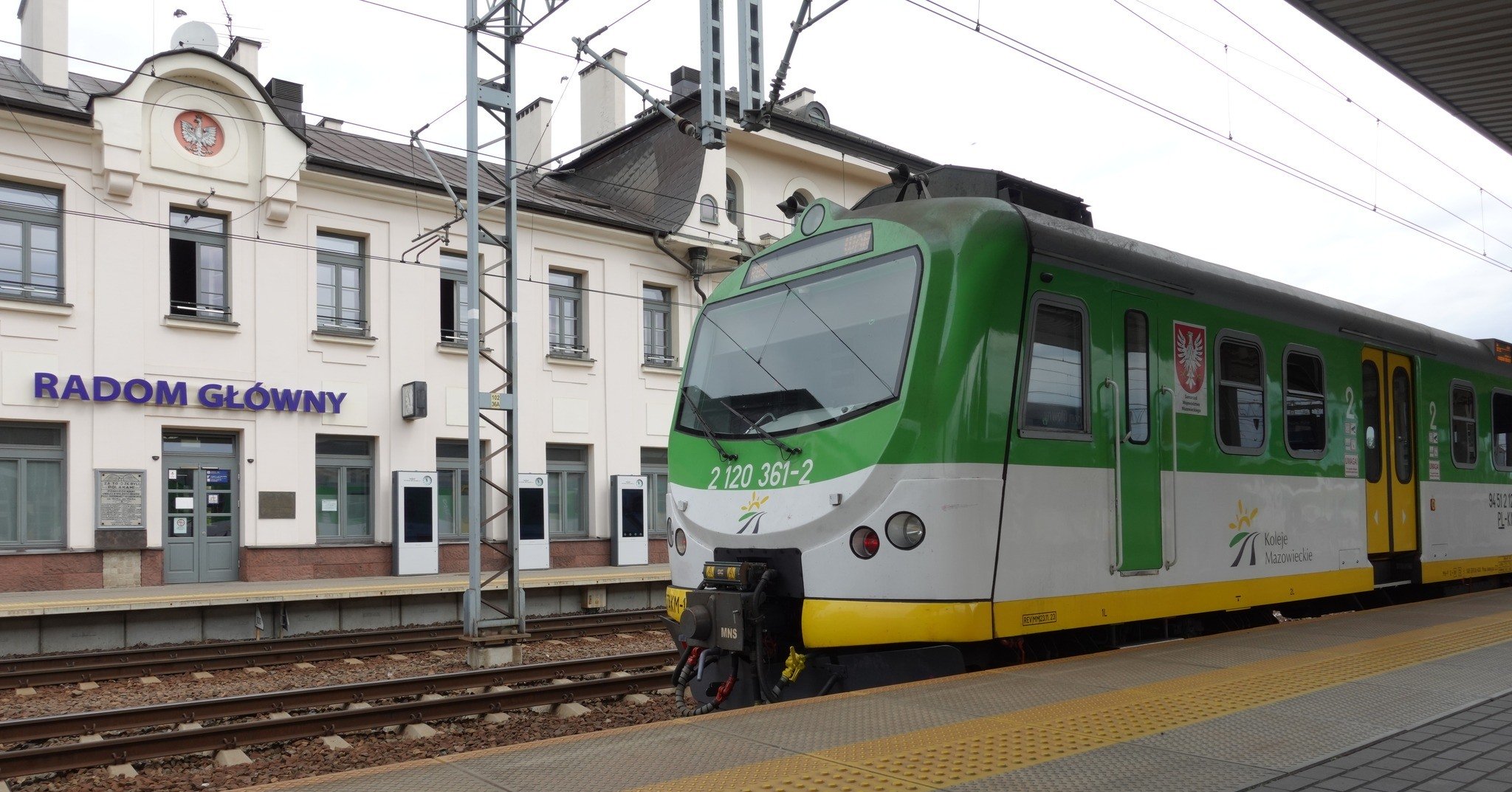 Koleje Mazowieckie modernizują flotę EN57AKM