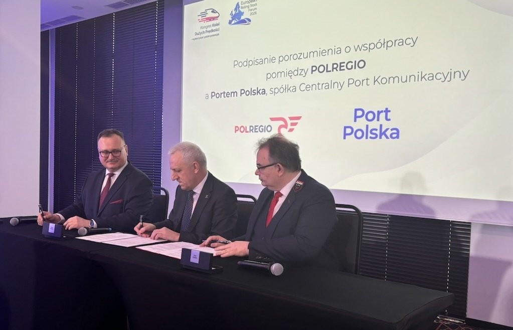 Po linii Y z POLREGIO