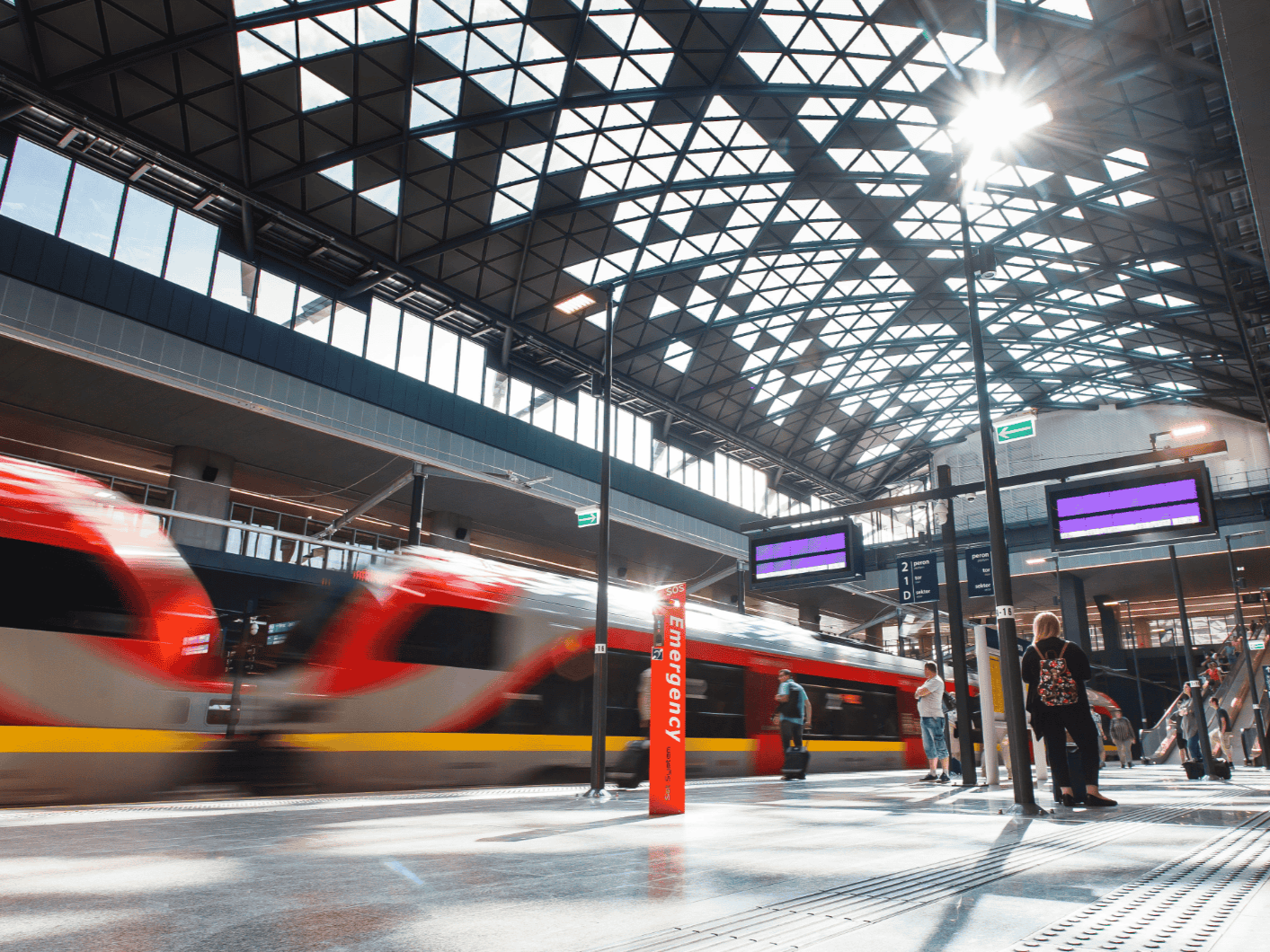 10 lat ŁKA Sprinter. 4,6 mln pasażerów i rekordowe 67 minut między Łodzią a Warszawą
