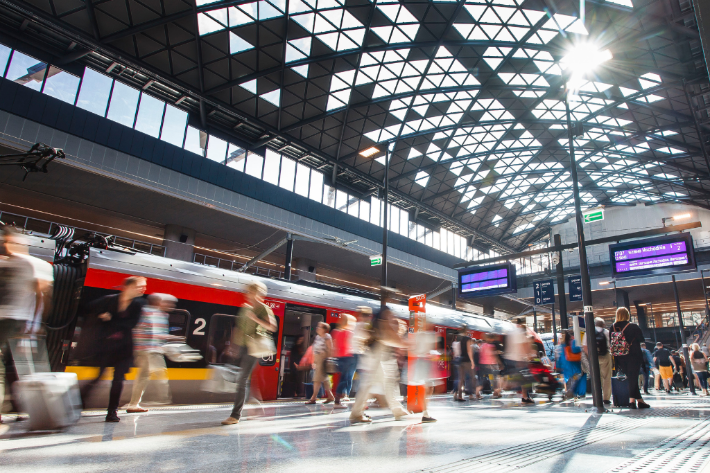 Efekt ŁKA: Jak regionalna kolej zmieniła Łódzkie