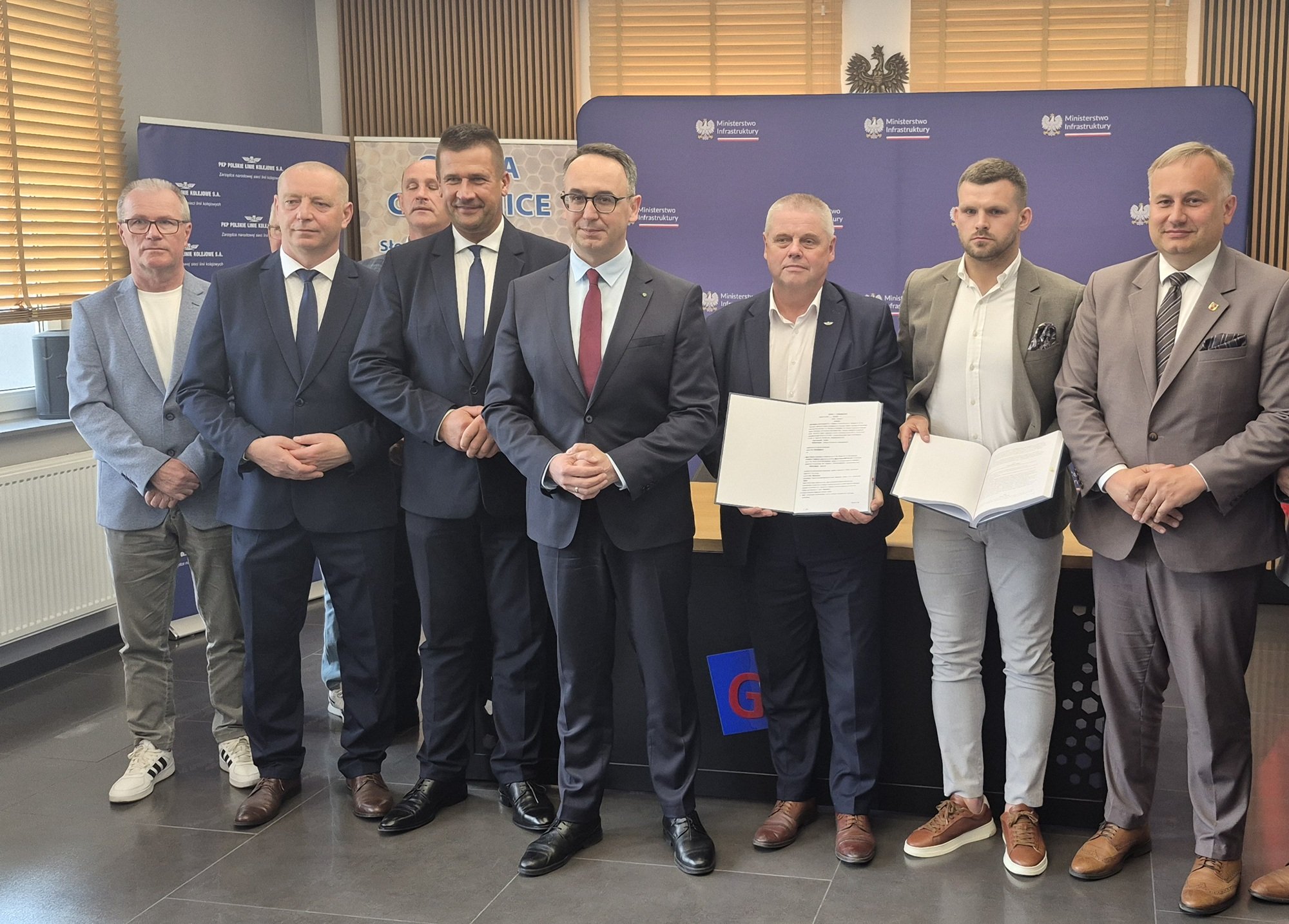 Ostatnia umowa na parkingi z Programu Przystankowego w woj. łódzkim podpisa