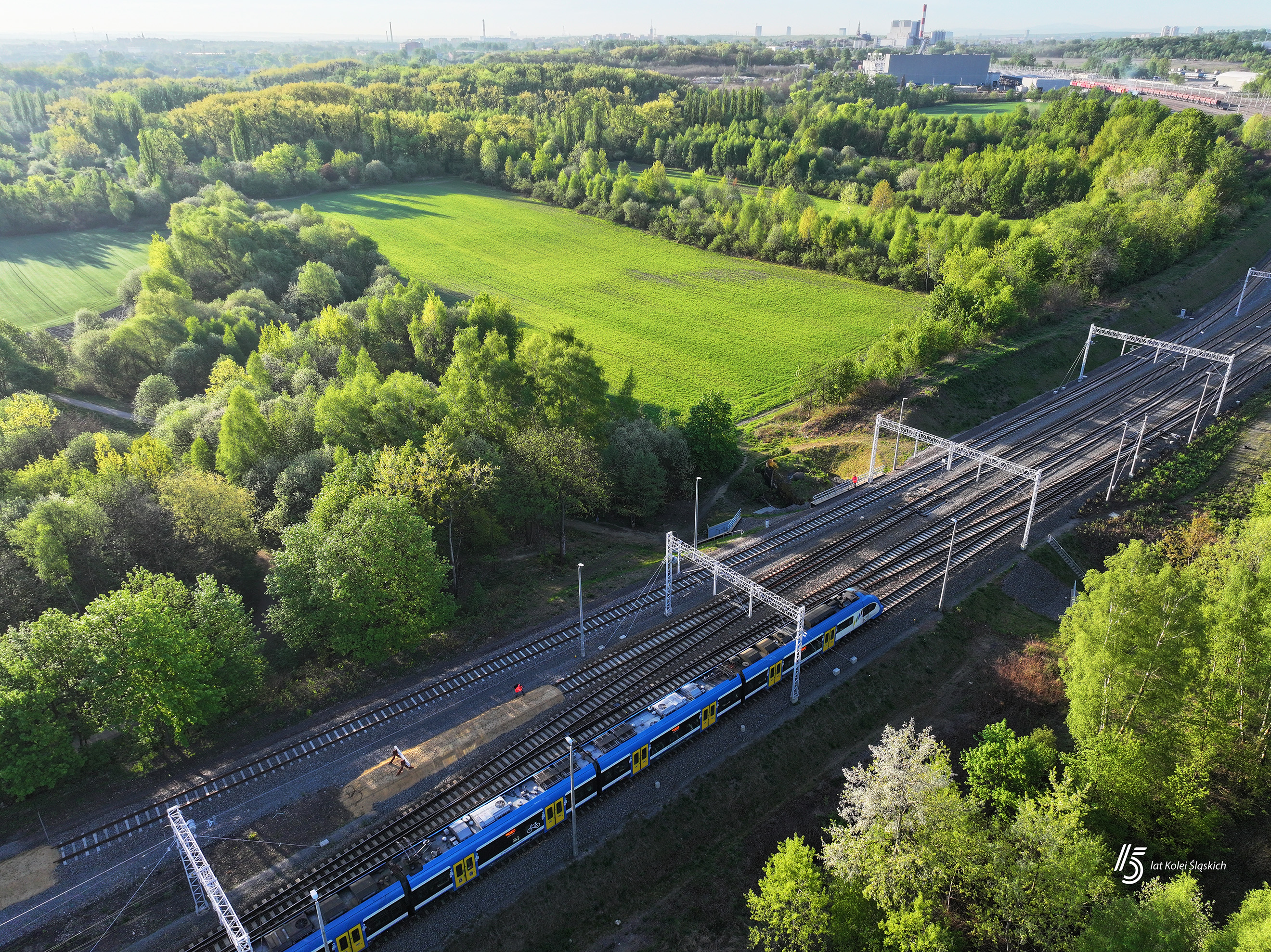 Rekordowe wakacje Kolei Śląskich. Coraz więcej rodzin i rowerzystów wybiera pociąg