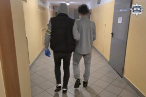 Uszkodzili infrastrukturę kolejową w Katowicach. Policja zatrzymała dwóch mężczyzn
