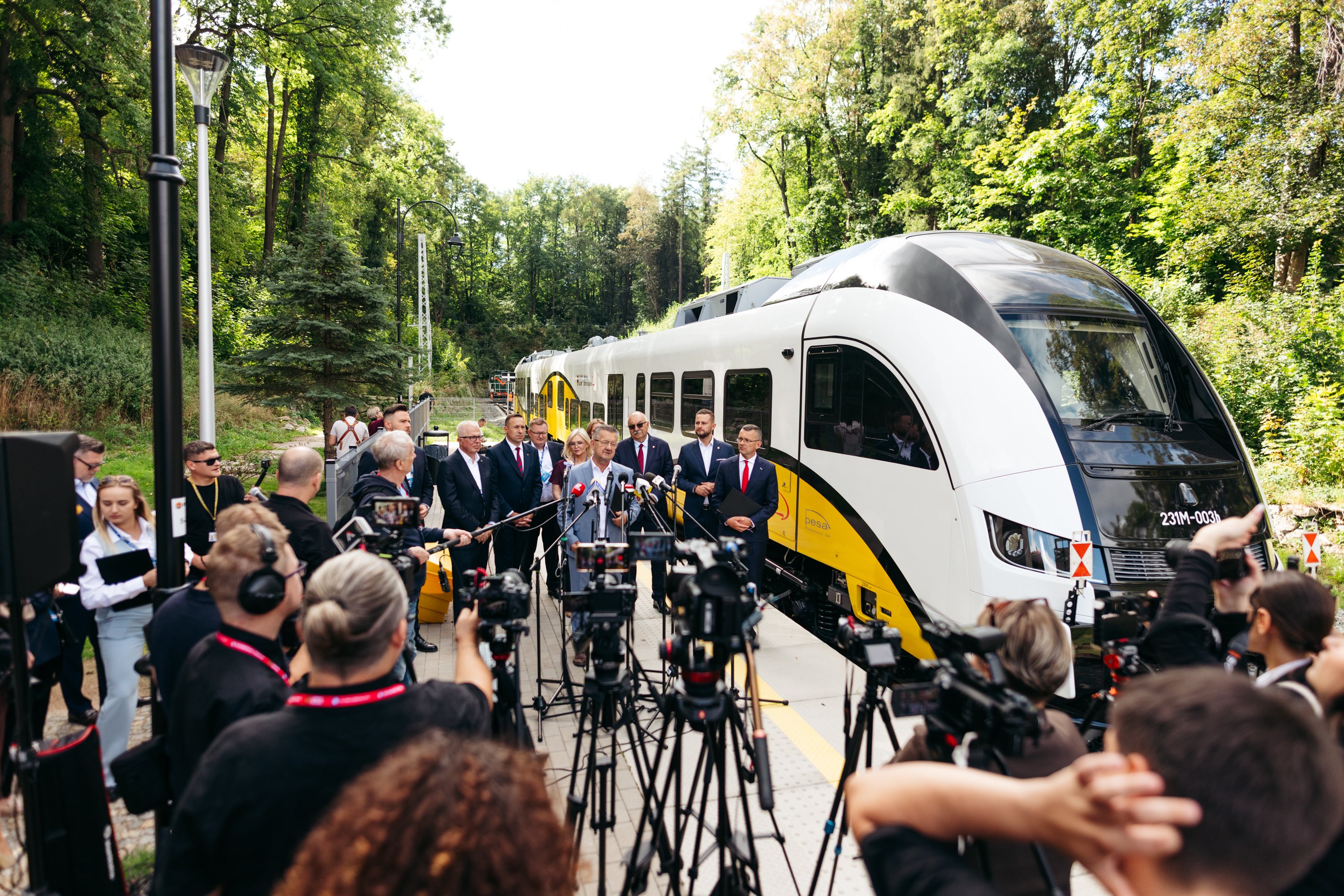 Koleje Dolnośląskie zamawiają kolejne ekodiesle. PESA dostarczy łącznie 20 pojazdów