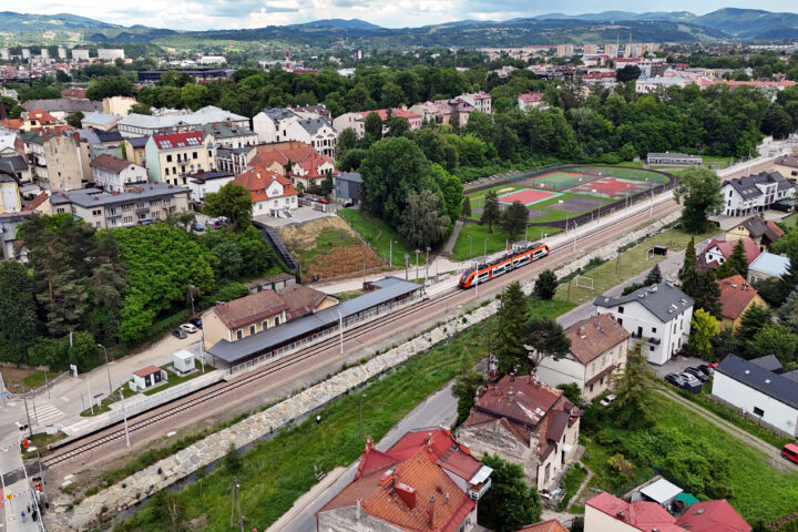 PLK SA w europejskiej czołówce. Niemal 12 mld zł z KPO na rozwój polskiej kolei