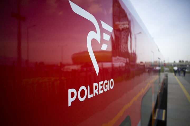 Powroty na uczelnie – praktyki studenckie z POLREGIO